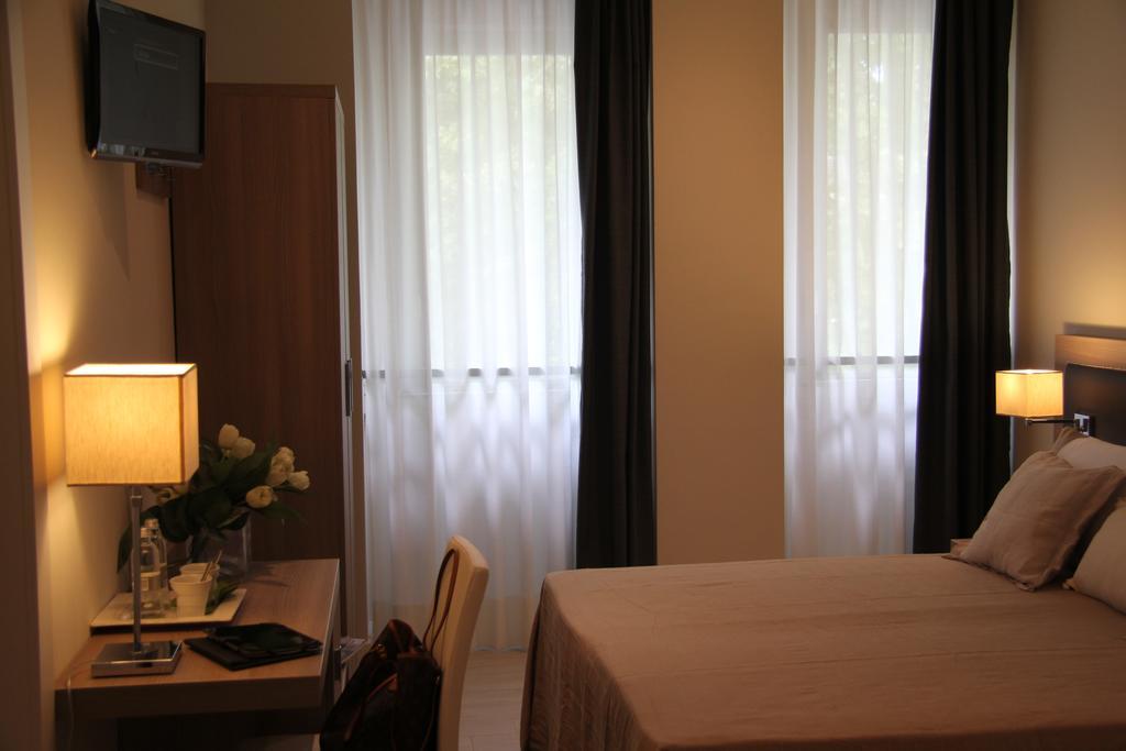 Hotel Zara Milano Bagian luar foto