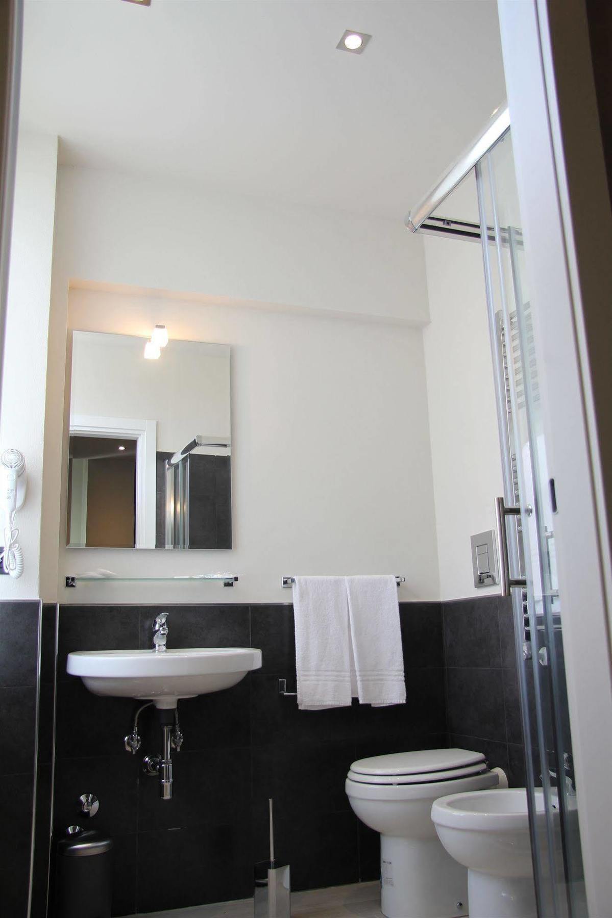 Hotel Zara Milano Bagian luar foto