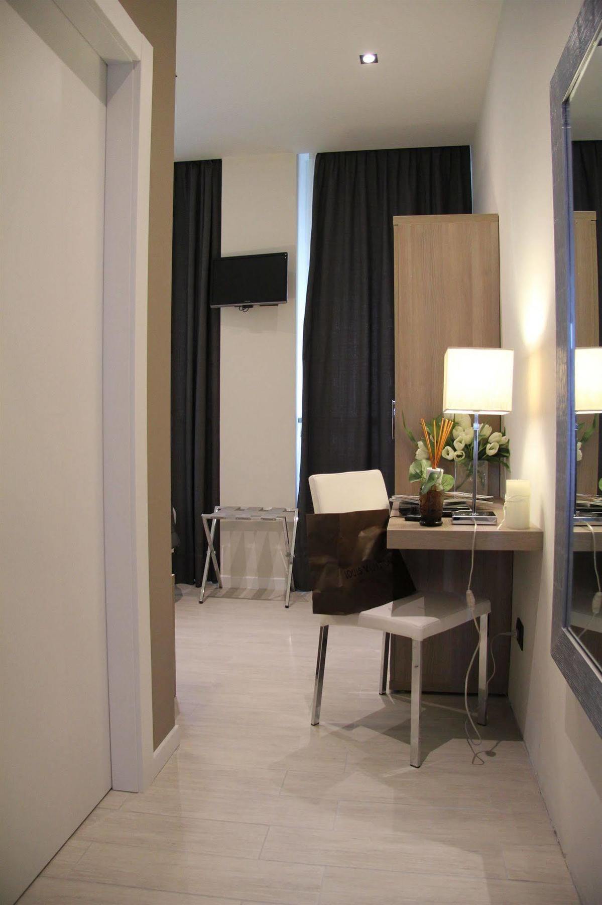 Hotel Zara Milano Bagian luar foto